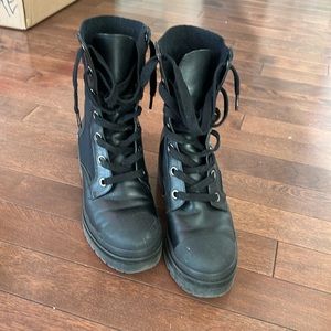 Michael kors boots size 8.5